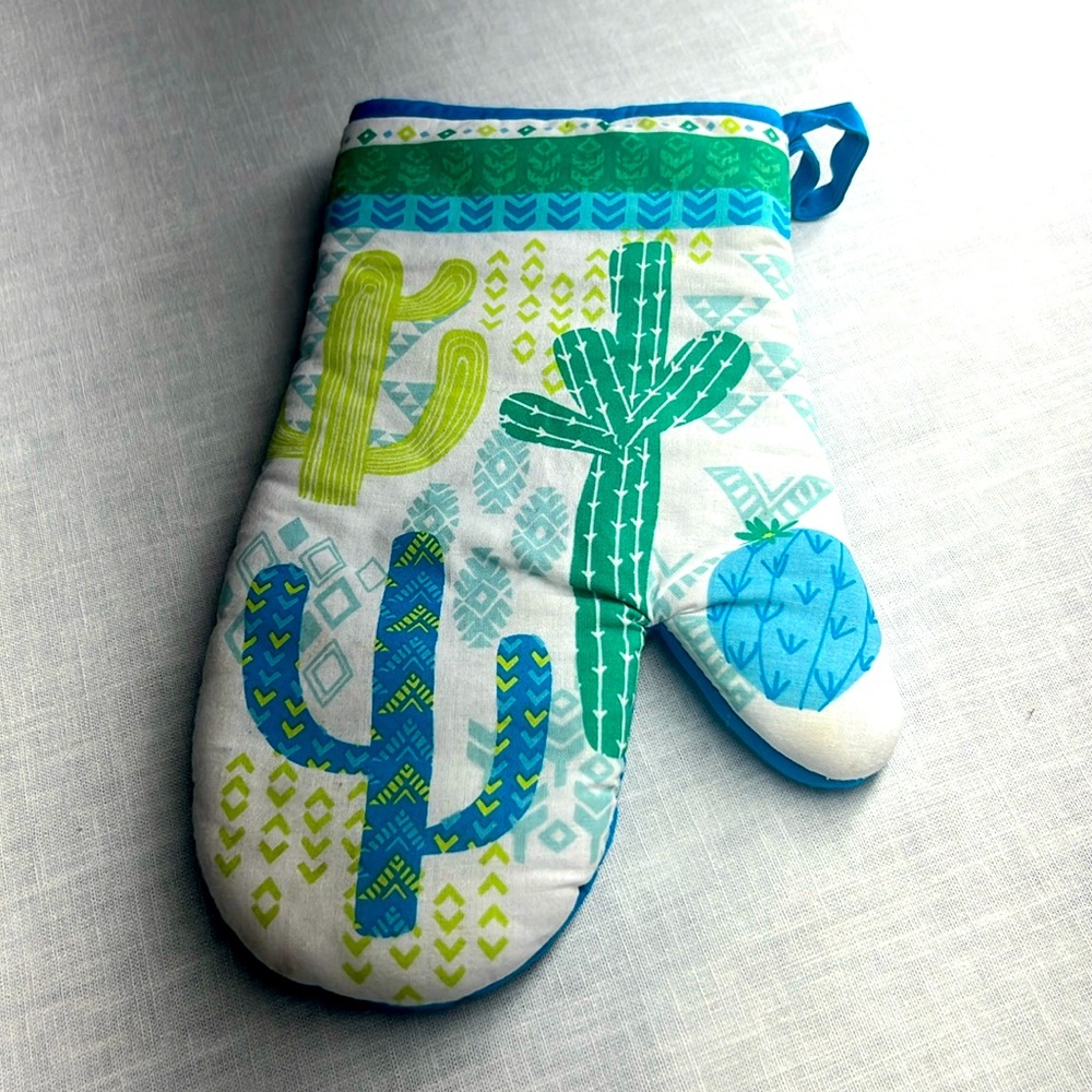 🌞 Mainstays oven mitt turquoise & green cactus over white Southwestern OS